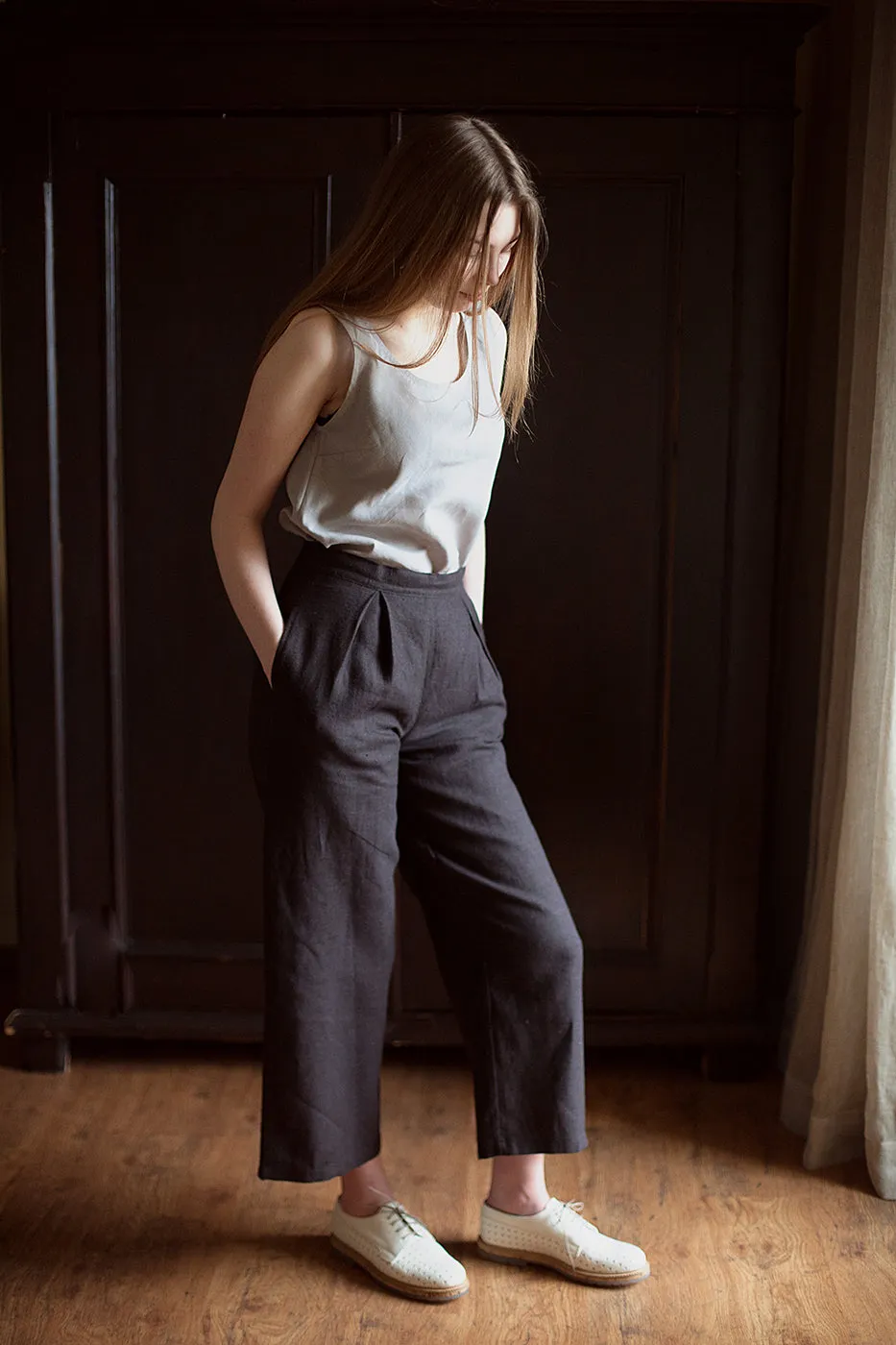 100% Linen Tailored Trousers