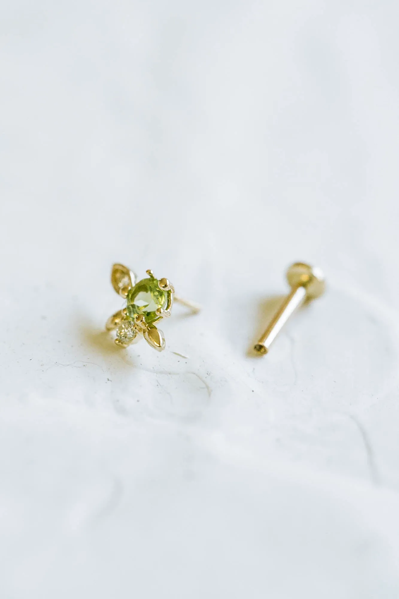 14K Real Gold Genuine Peridot Central & Tiny Diamonds Elf Leaf Helix Cartilage Tragus Inner Conch Internally Threaded Flat Back 