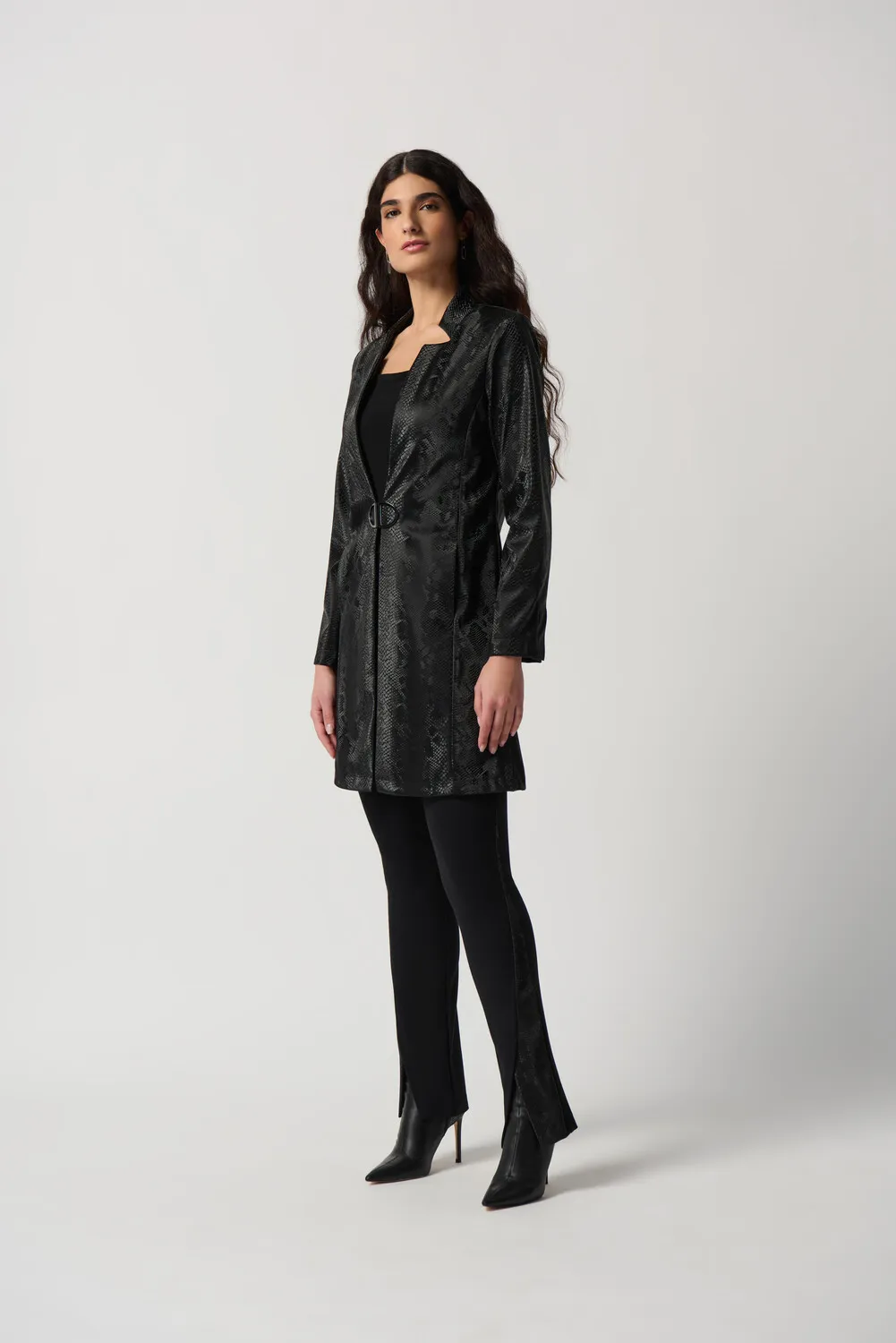 234111 Snakeskin Coat with Button-up Style