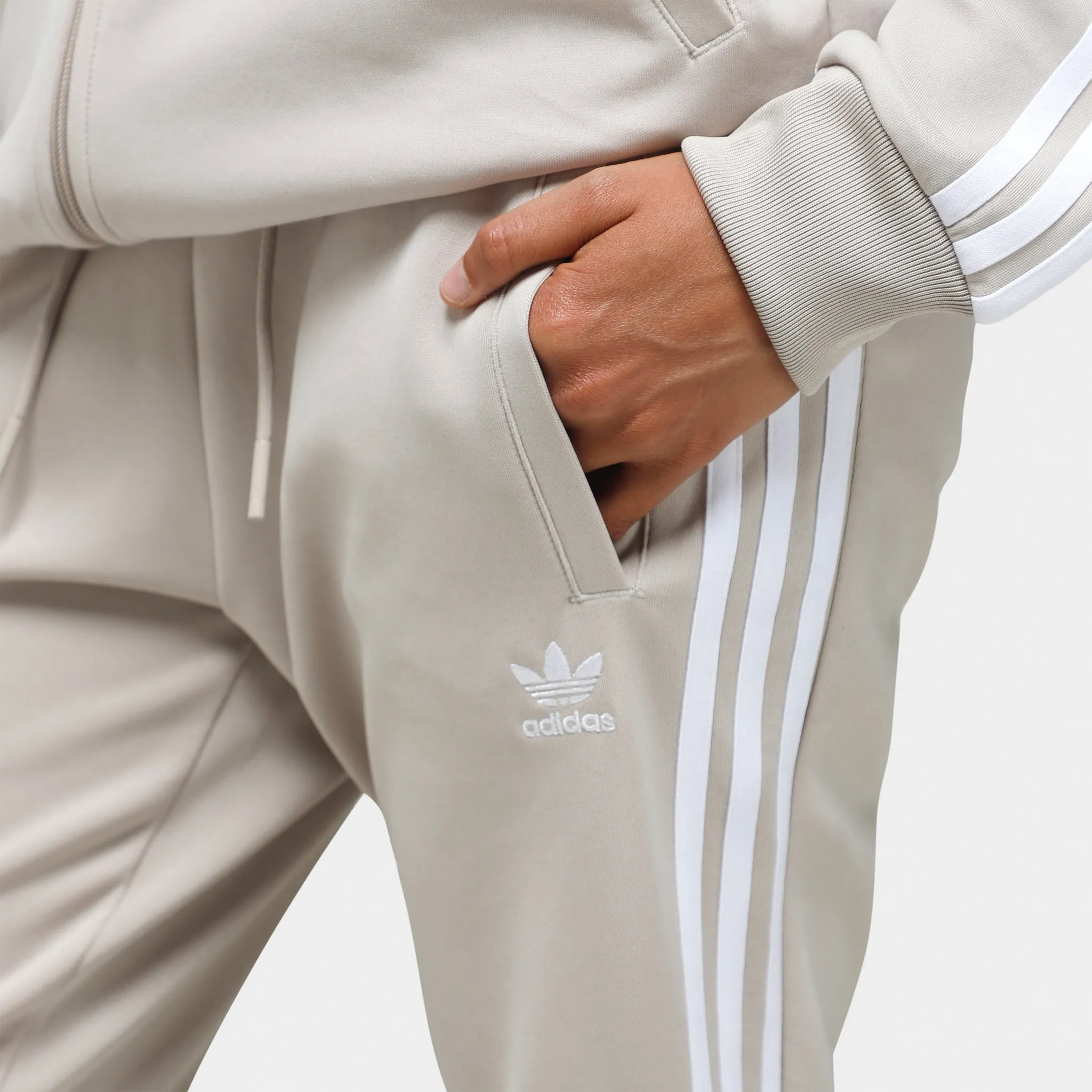 adidas Originals Women's Superstar Joggers / Wonder Beige