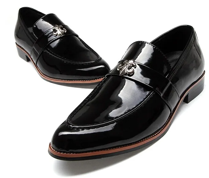 Black Pointed Head Emblem Oxfords Flats Dress Shoes Loafers