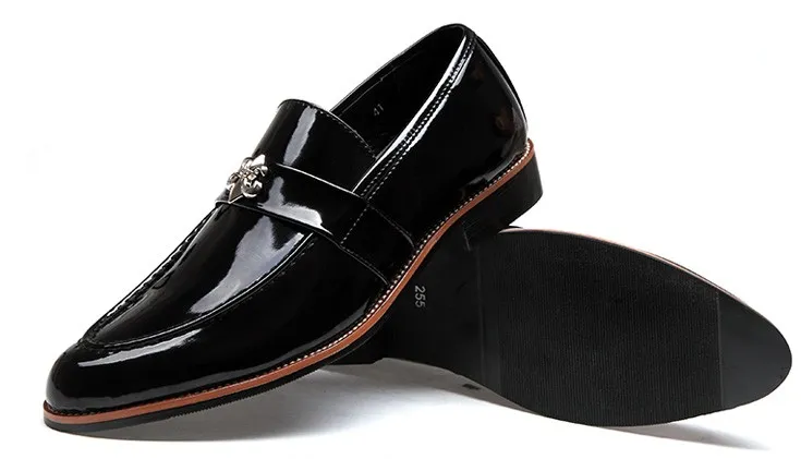 Black Pointed Head Emblem Oxfords Flats Dress Shoes Loafers