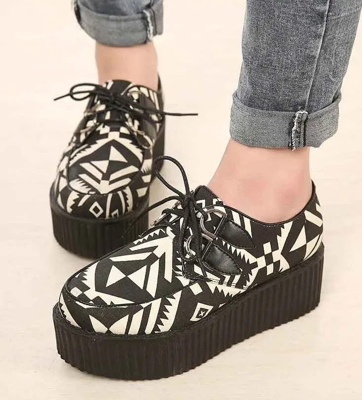 Black White Lace Up Platforms Creepers Oxfords