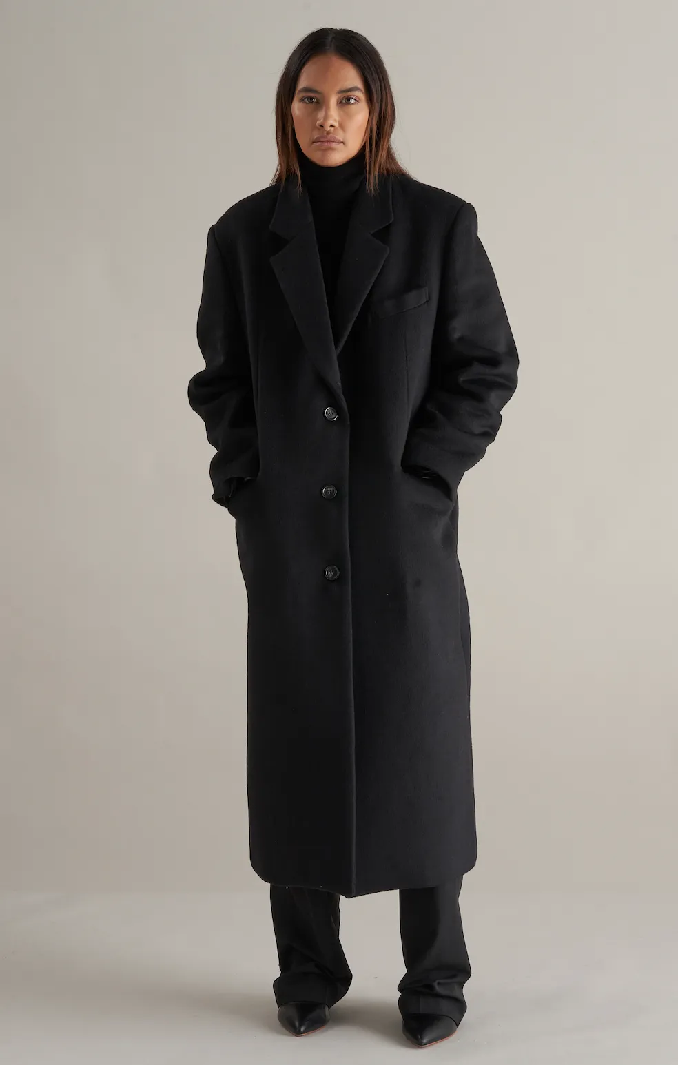 Black Wool Coat - Beni Single Breasted