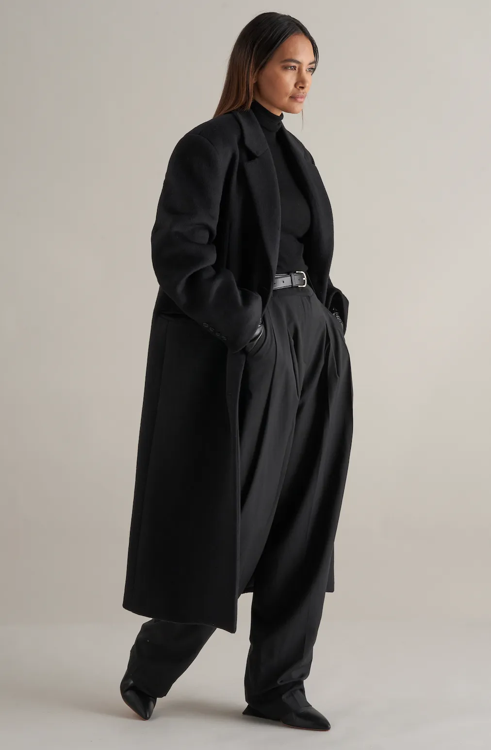 Black Wool Coat - Beni Single Breasted