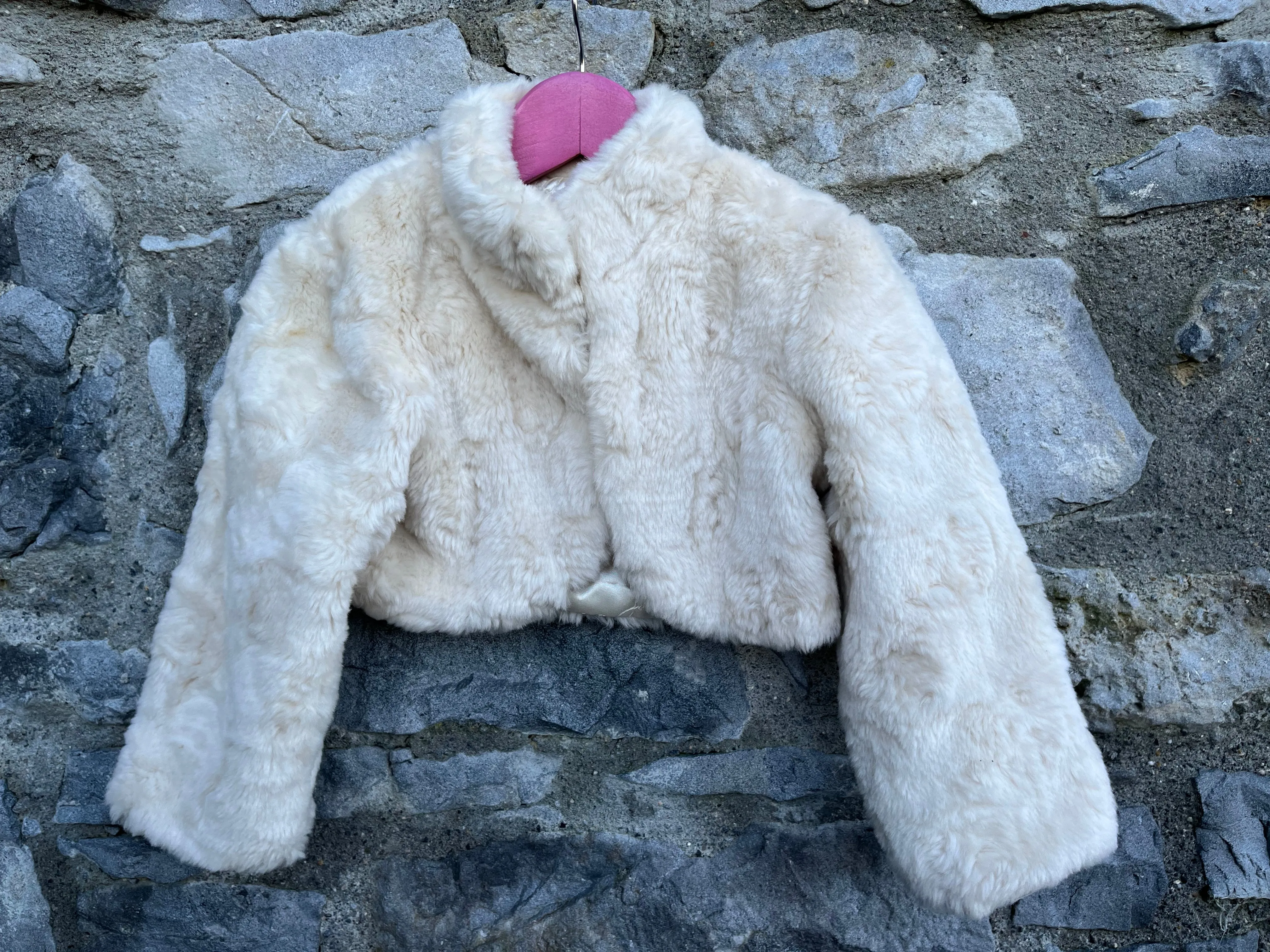 Cream short faux fur jacket for 3-4 year old (98-104cm)