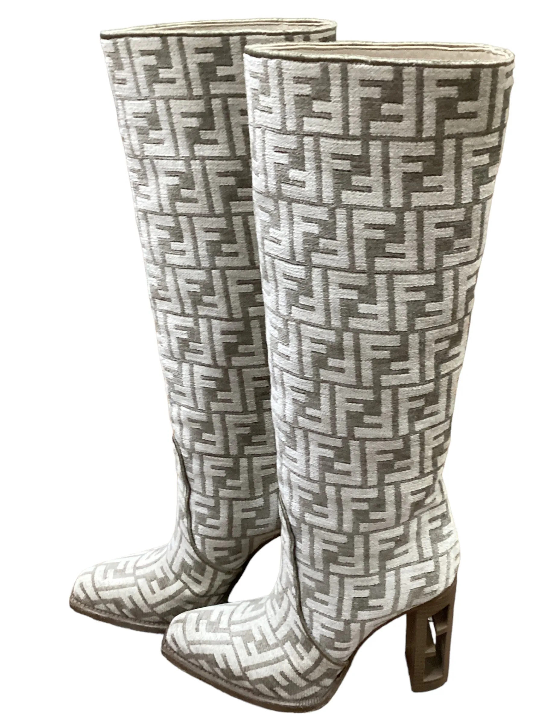 Fendi Designer Knee-High Boots with Heels - Size 7.5