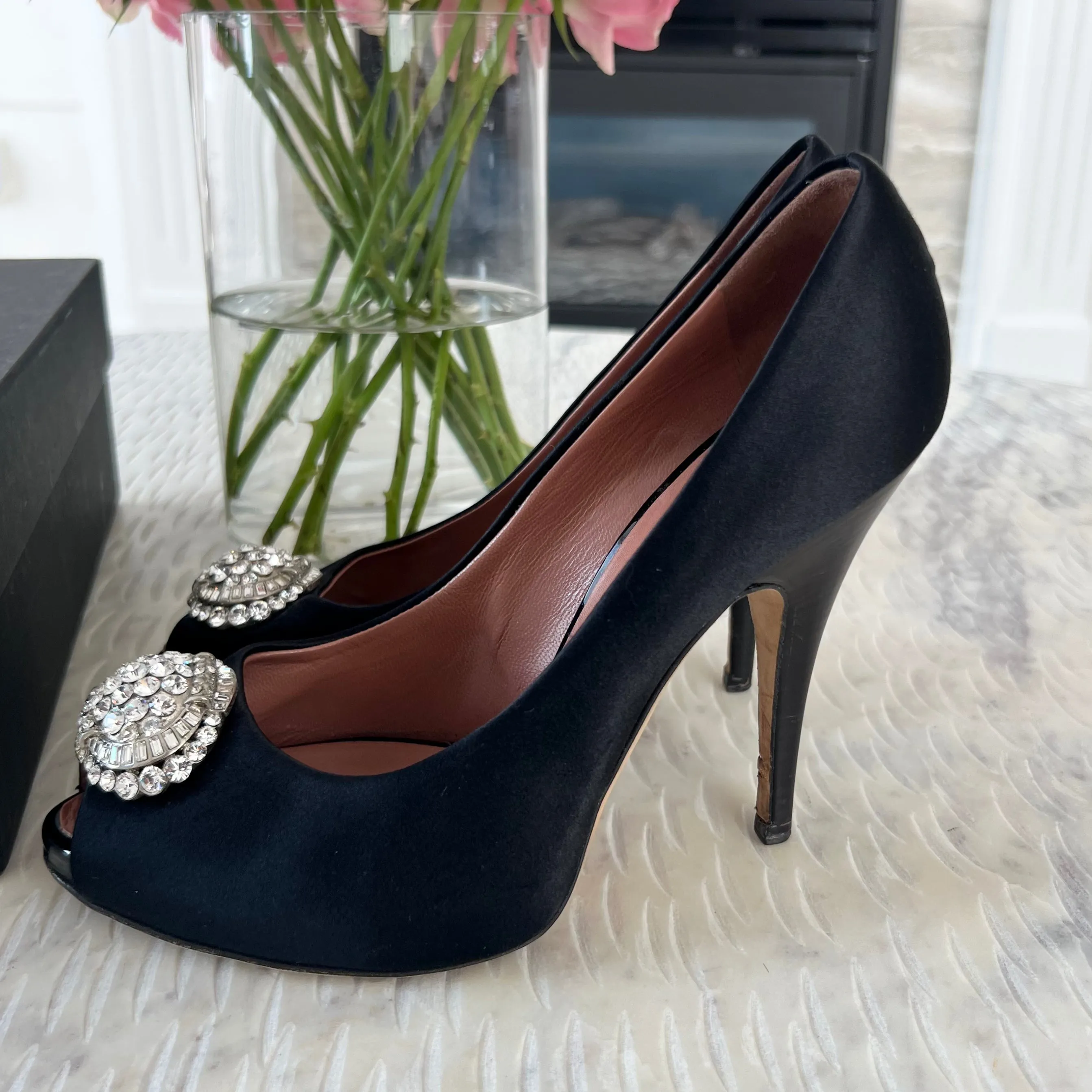 Giuseppe Zanotti satin d'Orsay pumps