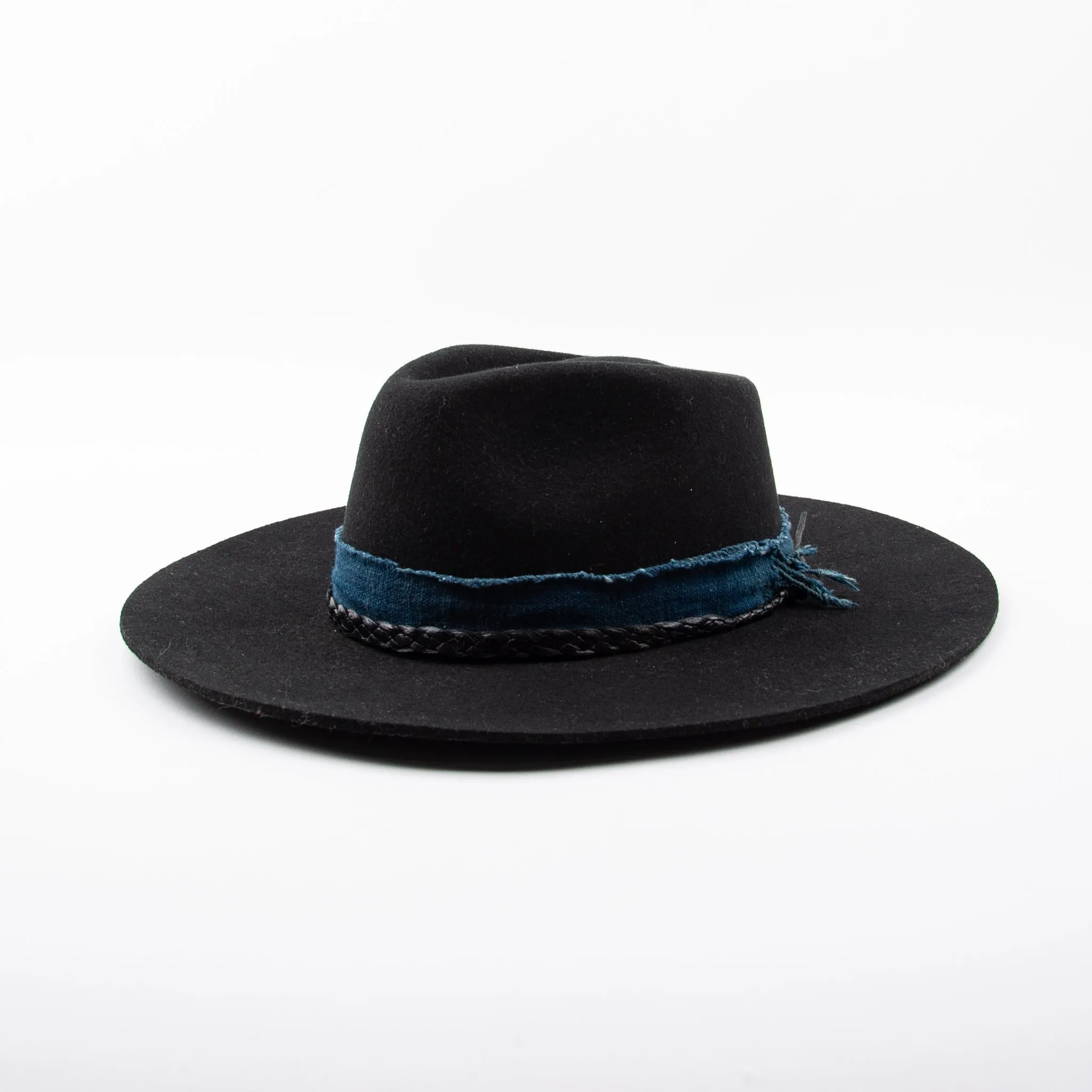 Hampui Teardop Hat  Black 