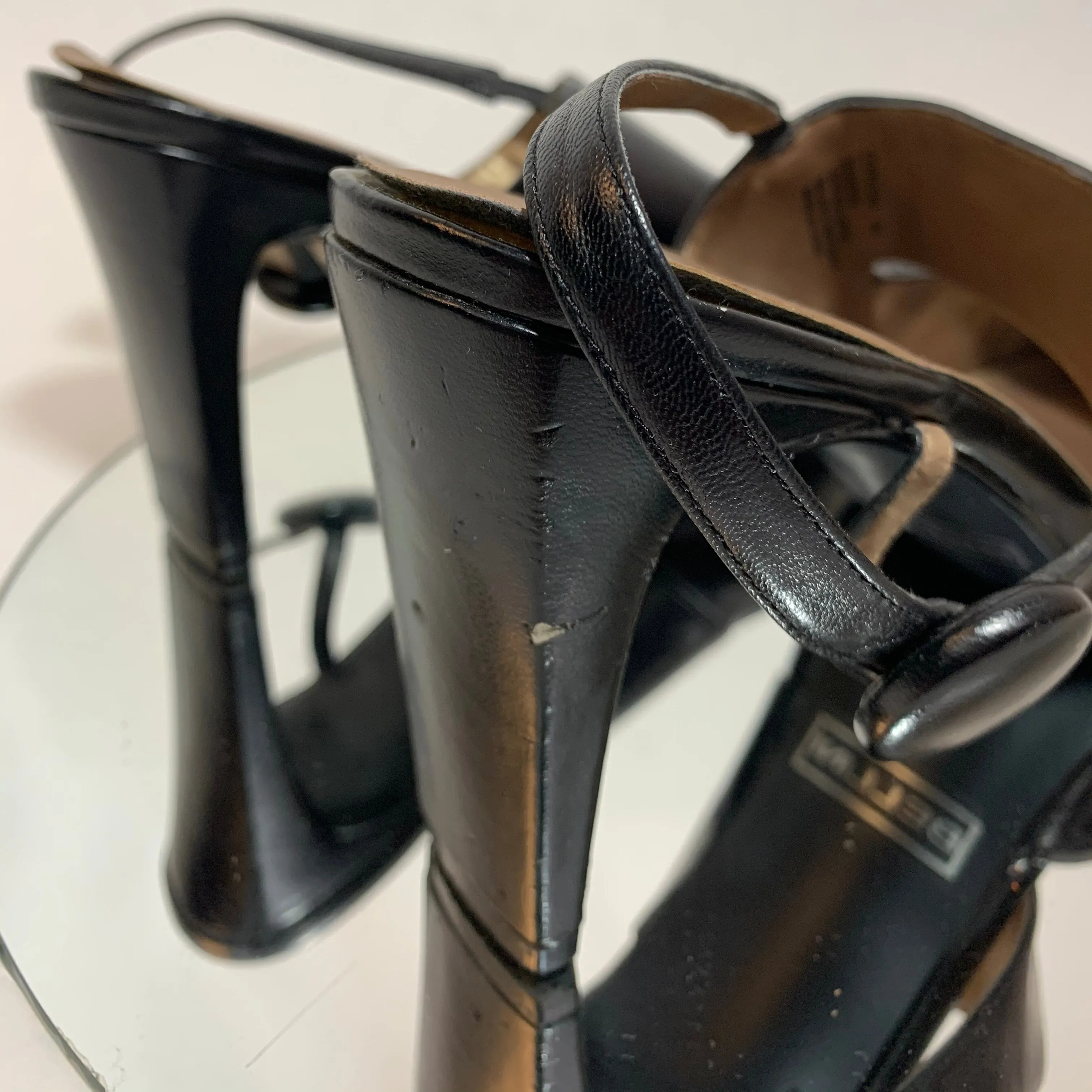 Heels with Off-Centered Strap Buttons