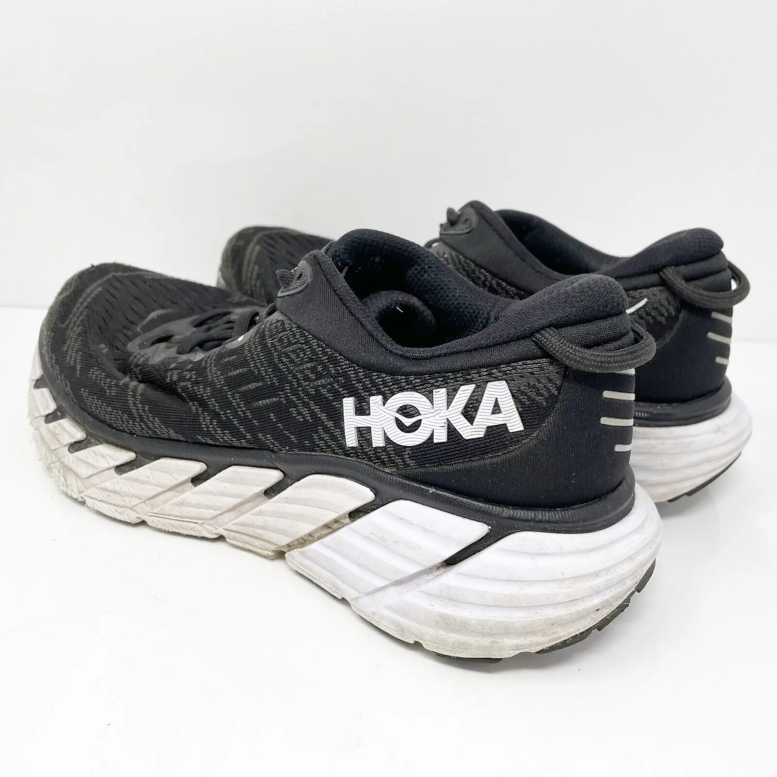 Hoka One One Womens Gaviota 4 1123199 BWHT Black Running Shoes Sneakers Size 7 B