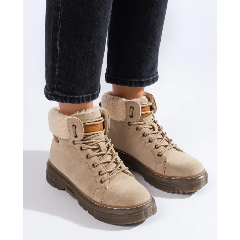 Beige Ladies' Boots with Sheepskin Coat