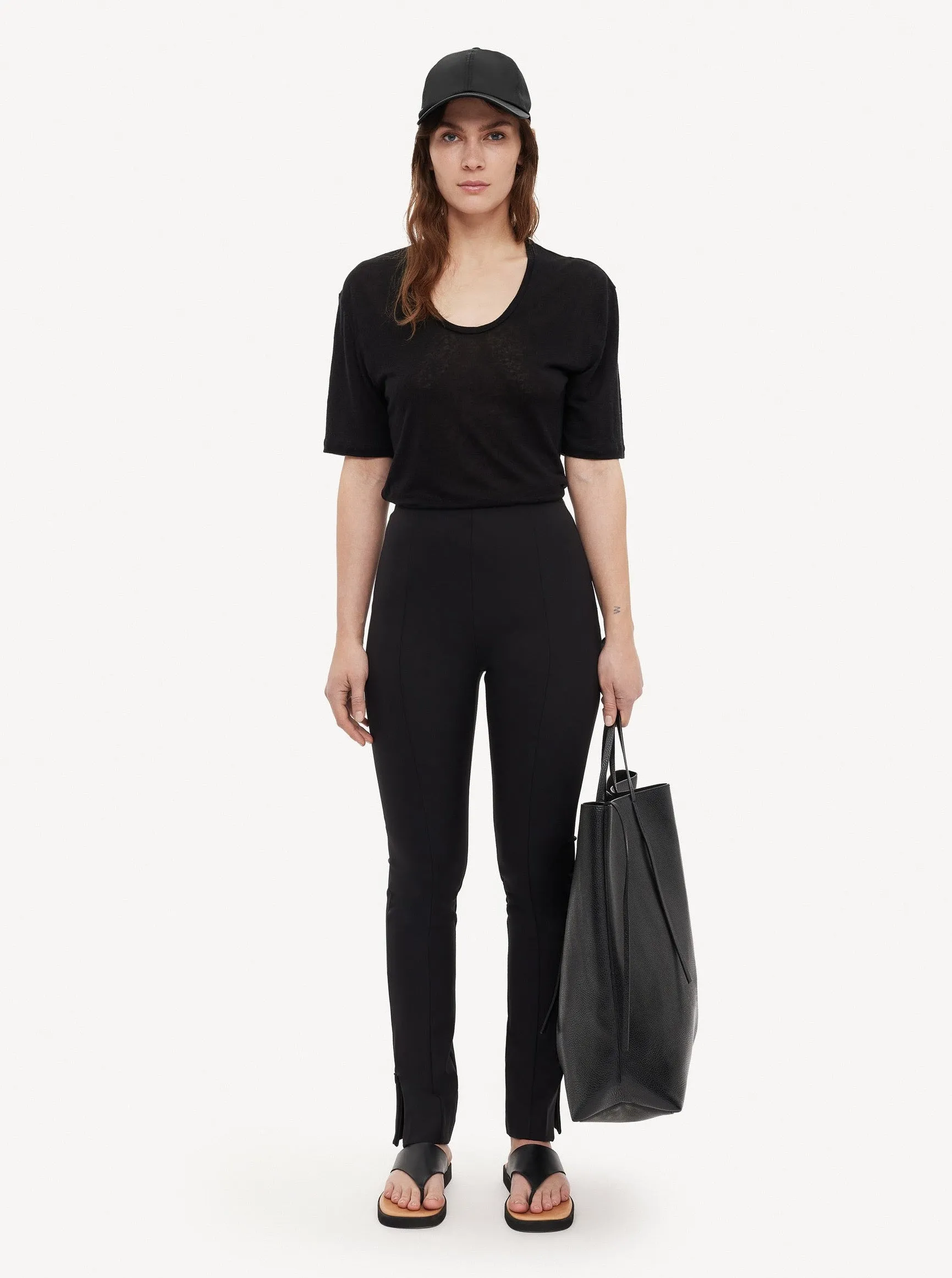 Lisaboa slim trousers, black