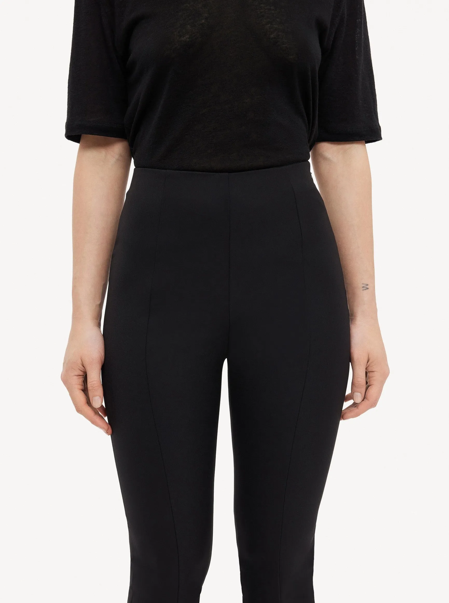 Lisaboa slim trousers, black