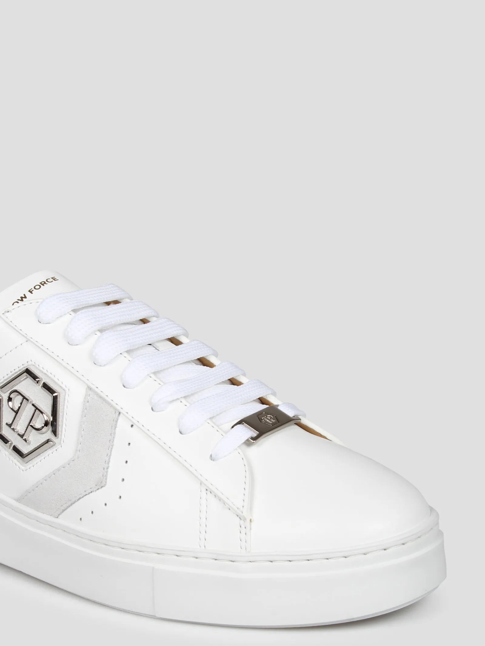 Lo-top leather arrow force sneakers