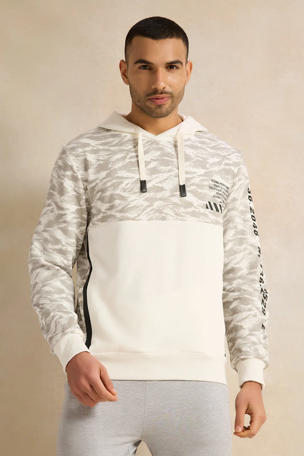 Men White Printed Active Sweatshirt