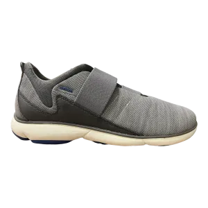 Men's Gray Nebula Sneakers Code U25D7A