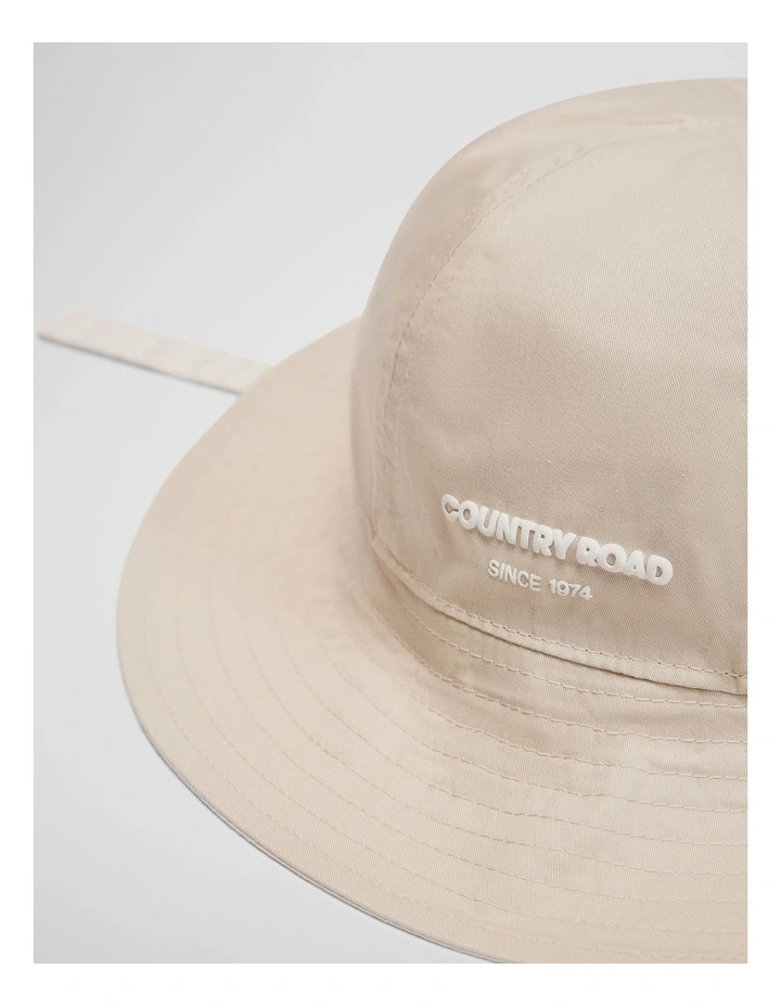 Modern Bucket Hat in Marshmallow