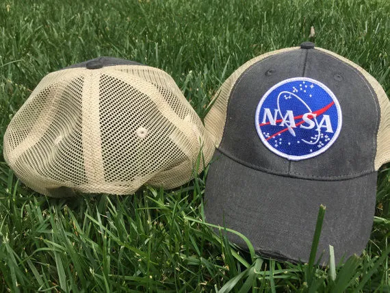 NASA LOGO MESH HAT SNAPBACK