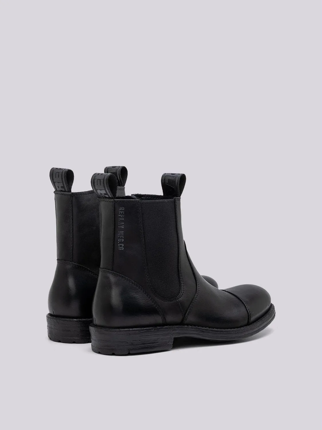 Classic Leather Chelsea Boots