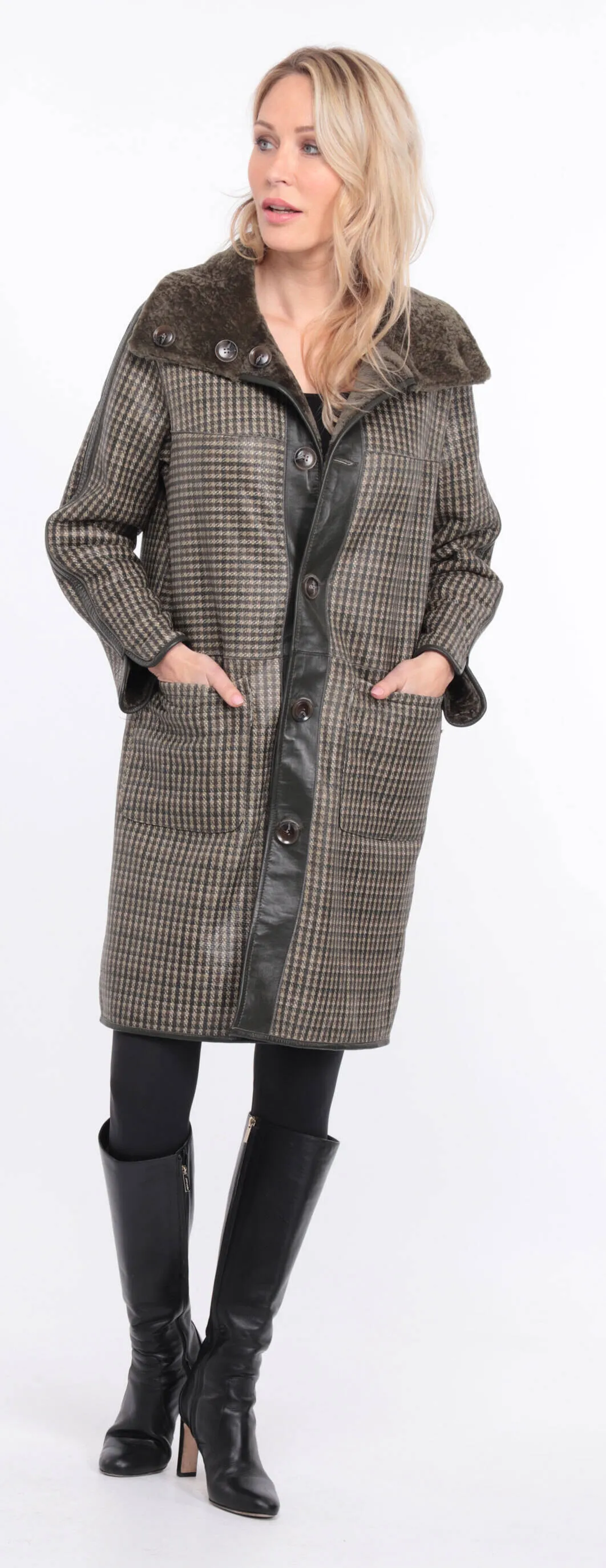 Reversible women's sheepskin coat in khaki