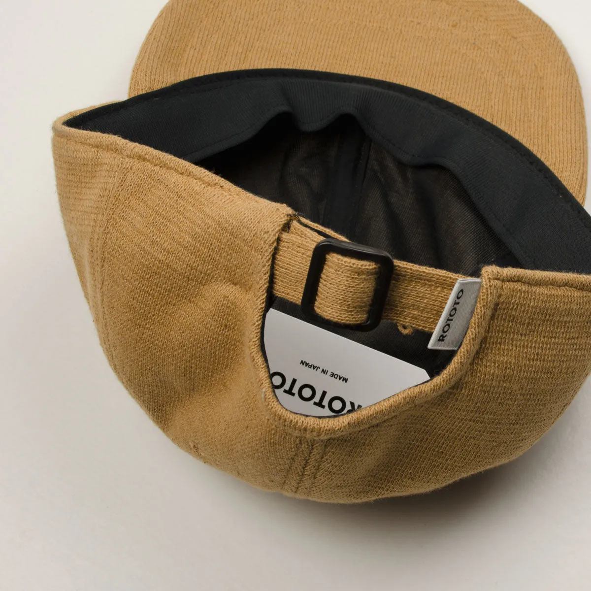 Brown Knit Cap with 6 Panels