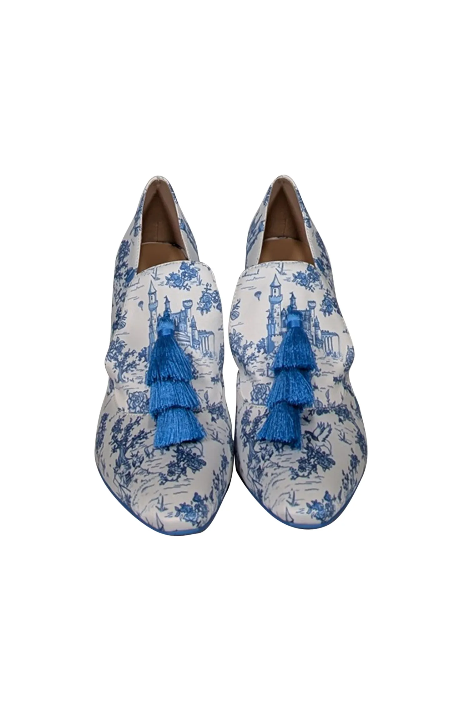 She Is Cheval - White & Blue Toile Print Satin Heels Sz 8.5