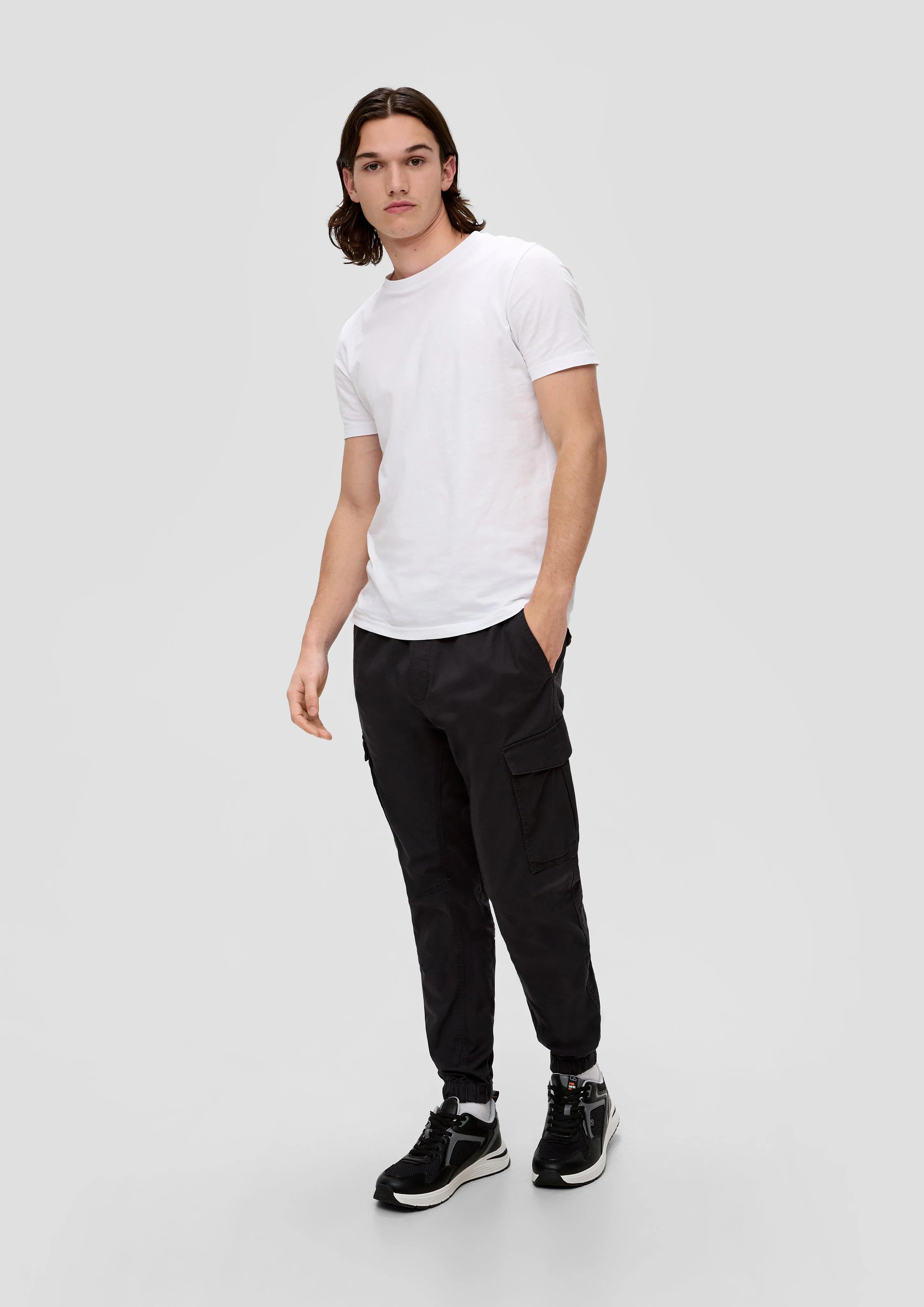 Slim fit: cargo trousers