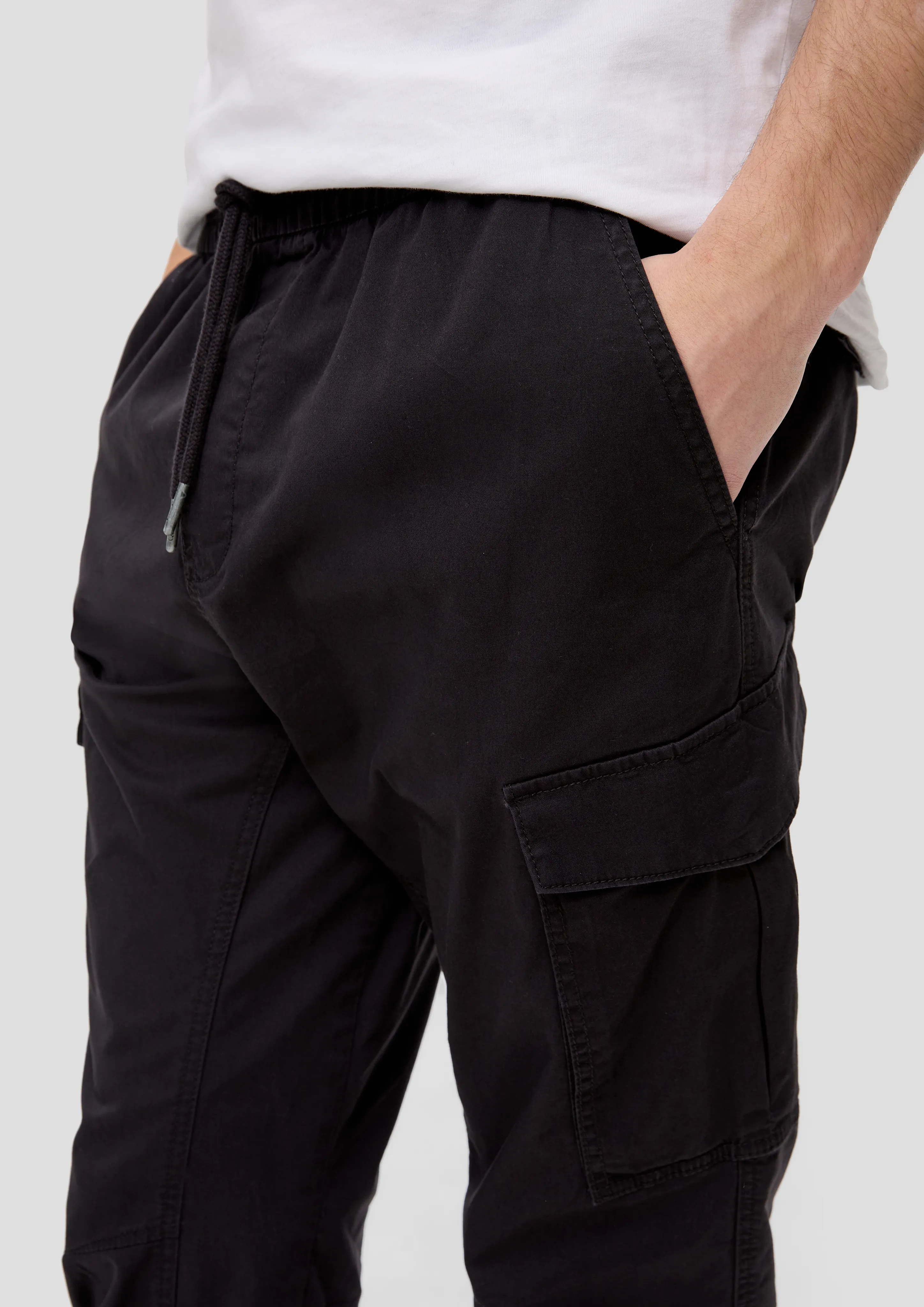 Slim fit: cargo trousers