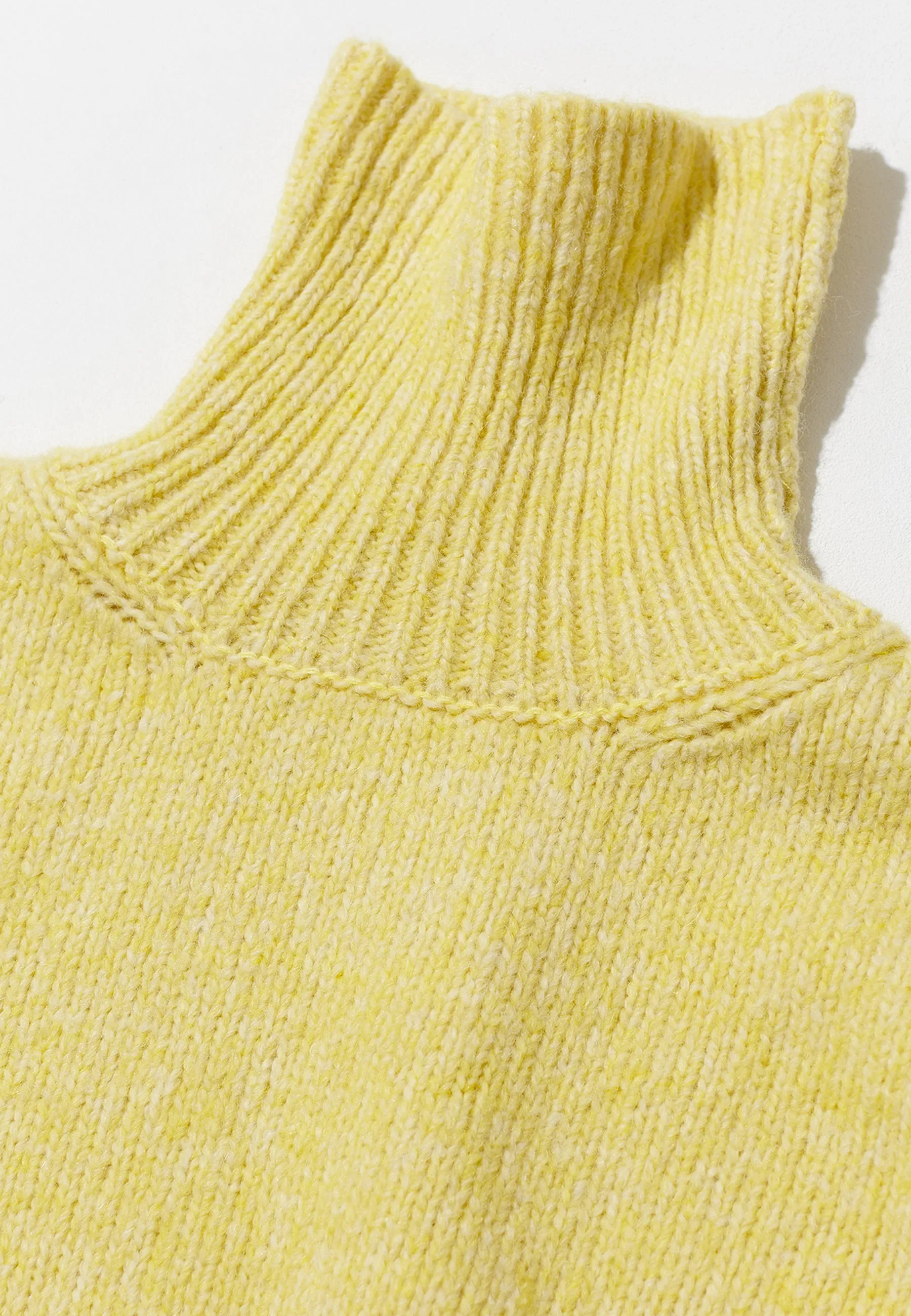 Sofia Knit - pastel yellow