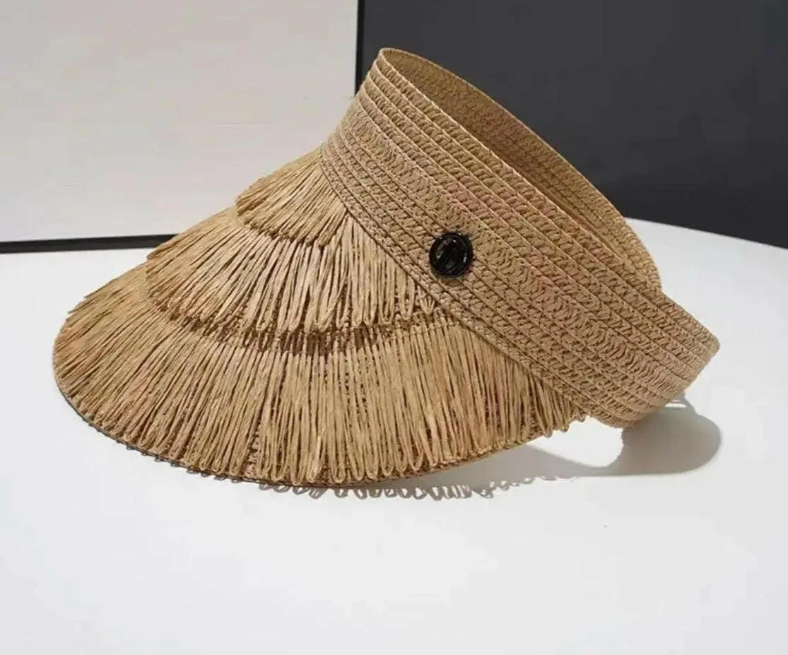 Stylish Sun Protection: Straw Tassel Visor Hat