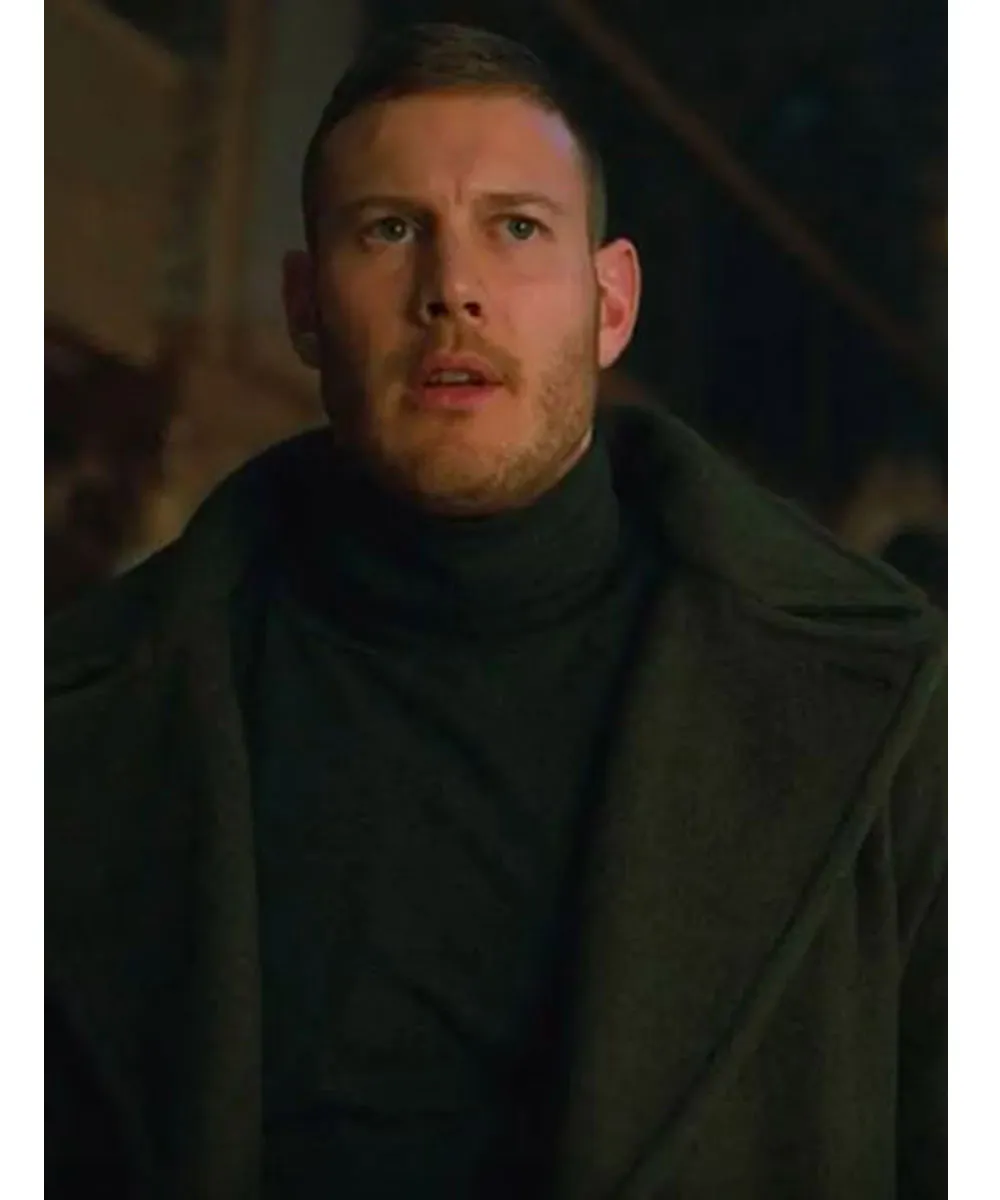 Trench Coat from Tom Hopper in The Umbrella Academy