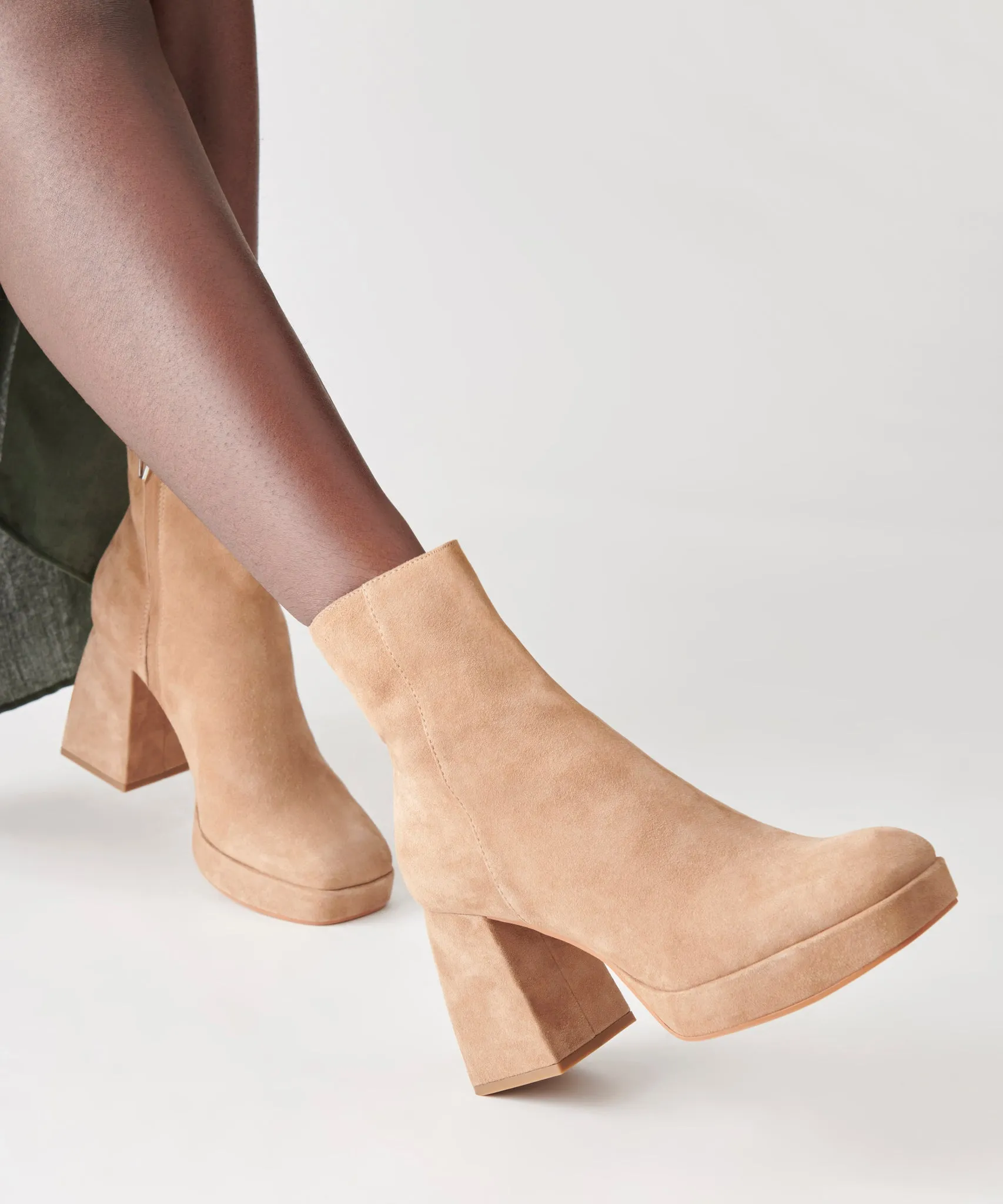 Mushroom Suede Ulyses Boots