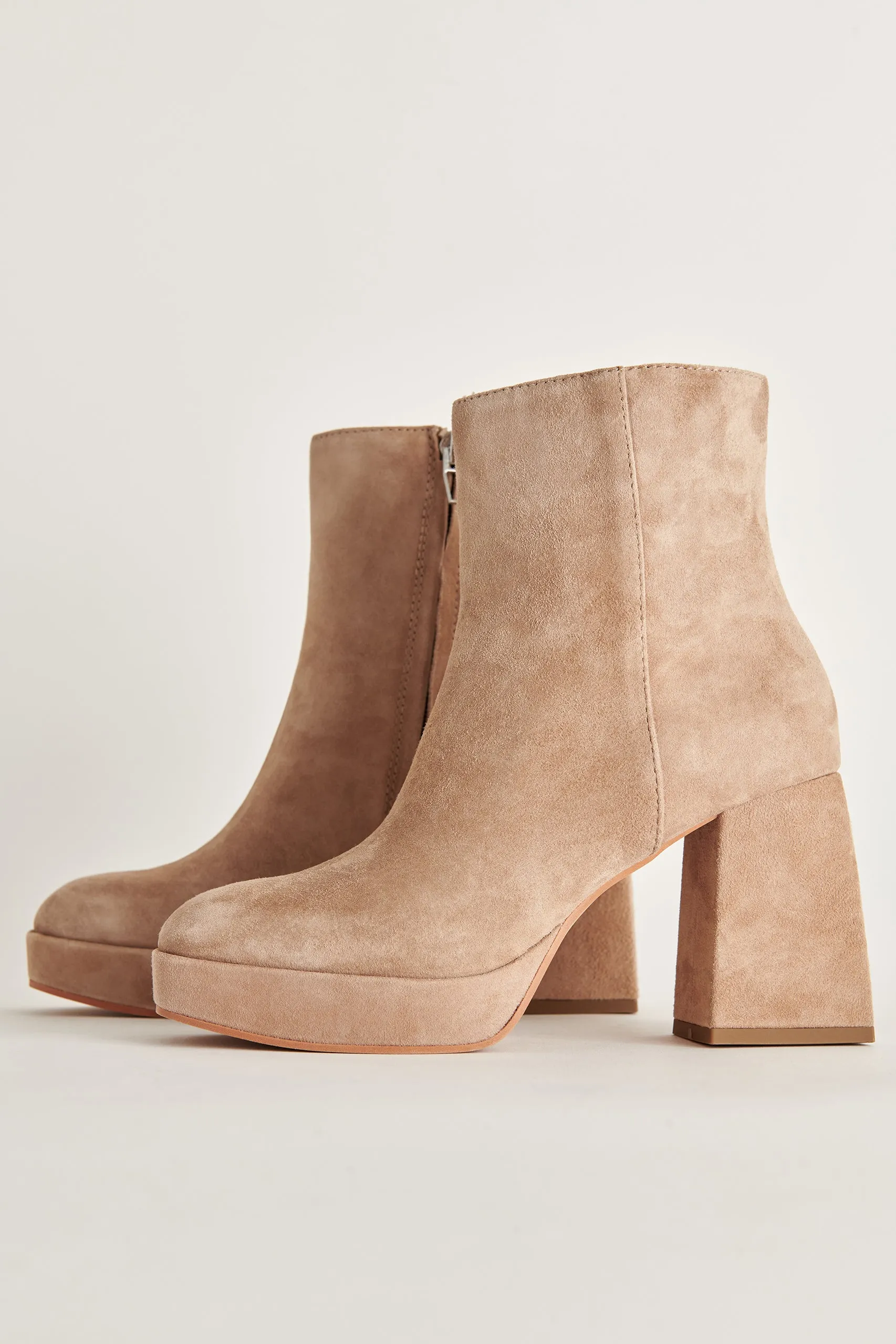 Mushroom Suede Ulyses Boots