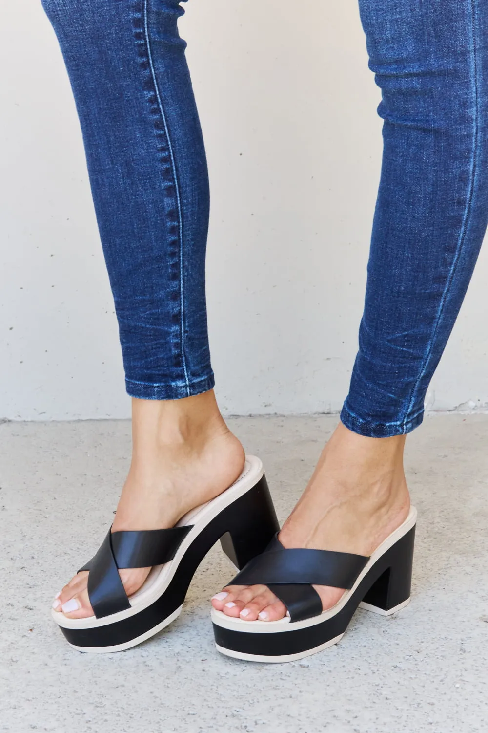 Weeboo Black Contrast Platform Sandals - Cherish Stylish Moments.