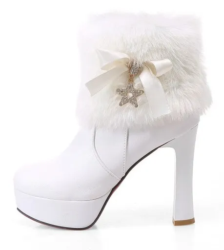 White Ankle Fur Gold Star Platform Boots