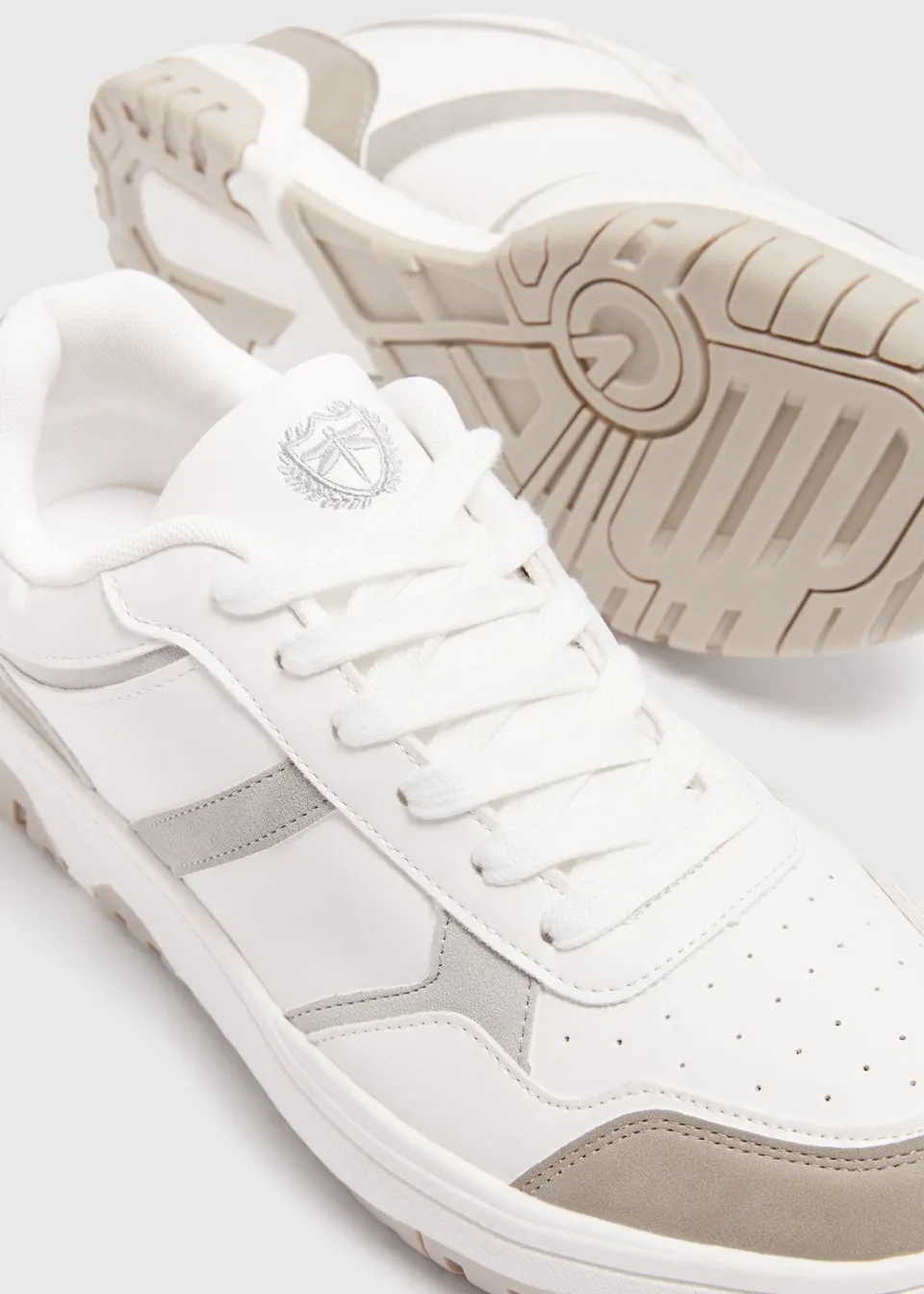 White Court Memory Foam Trainers