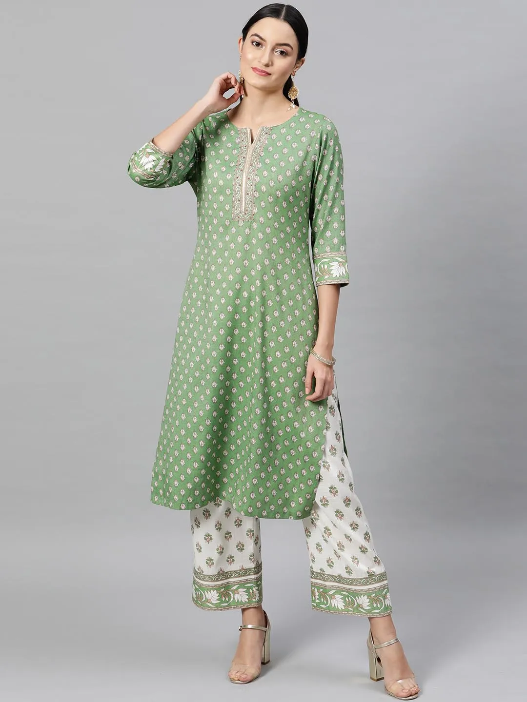 Women Green White Printed Kurta with Trousers