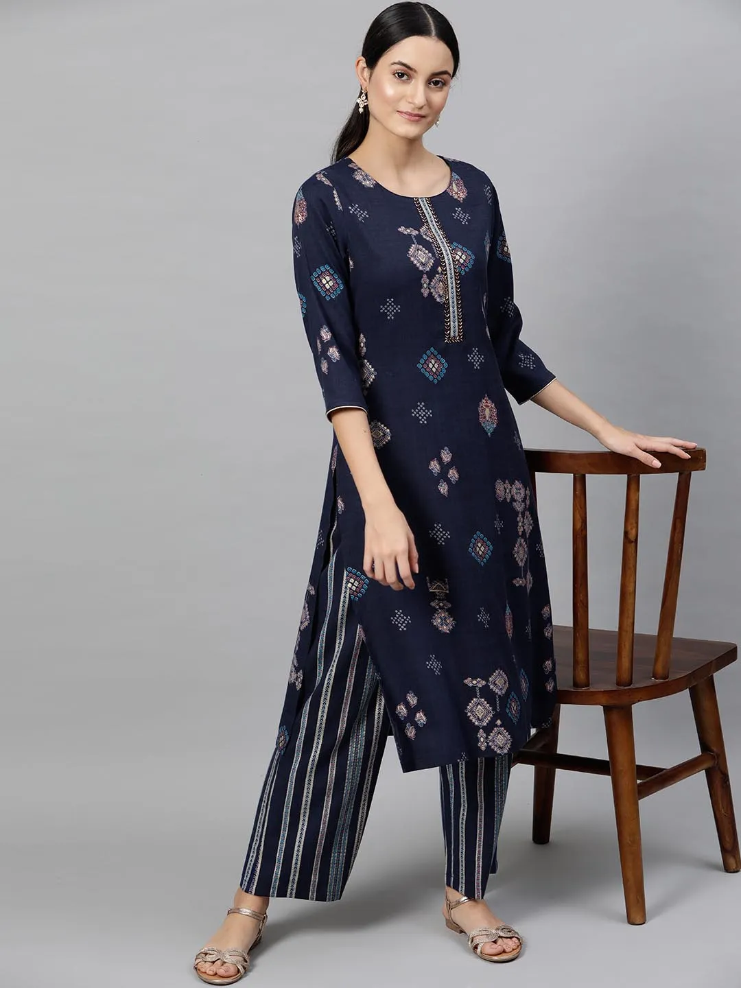 Women Navy Blue Printed Kurta with Trousers